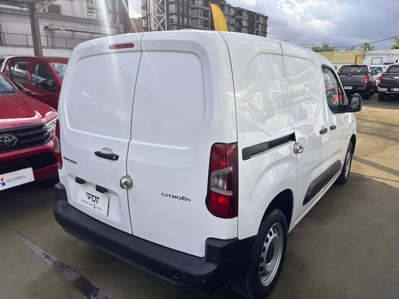 Citroën Berlingo 2022 - Imagen 8 de 10