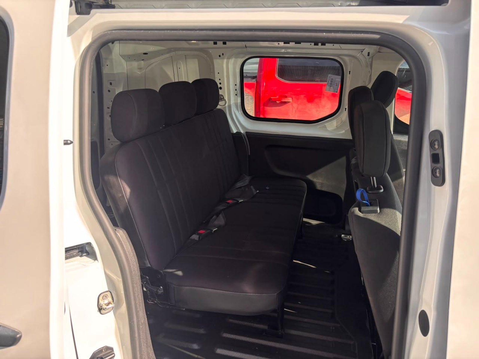 Peugeot PARTNER HDI 92 L1 1.6 2022 - Imagen 9 de 10