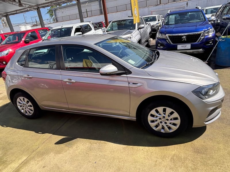 Volkswagen POLO Trendline 1.6 MT 2019 - Imagen 5 de 10