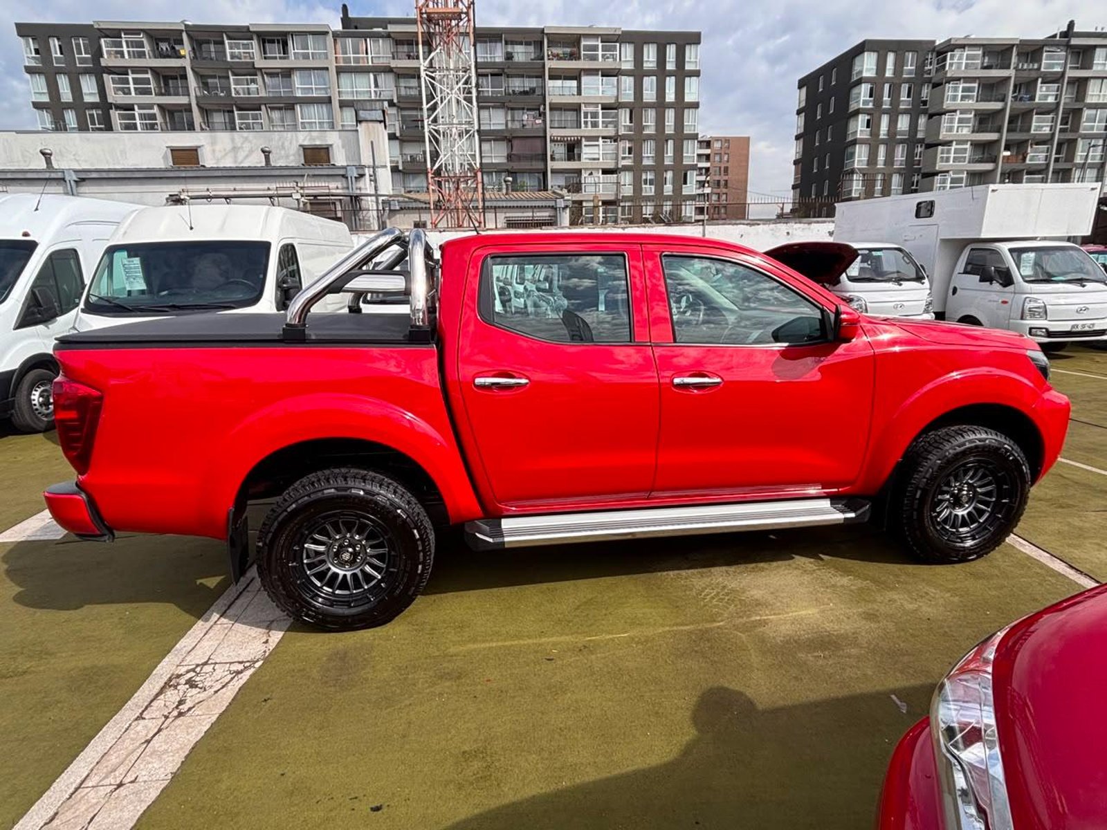 Nissan NAVARA XE 4X2 2.3 DIESEL 2024 - Foto 4 de 10