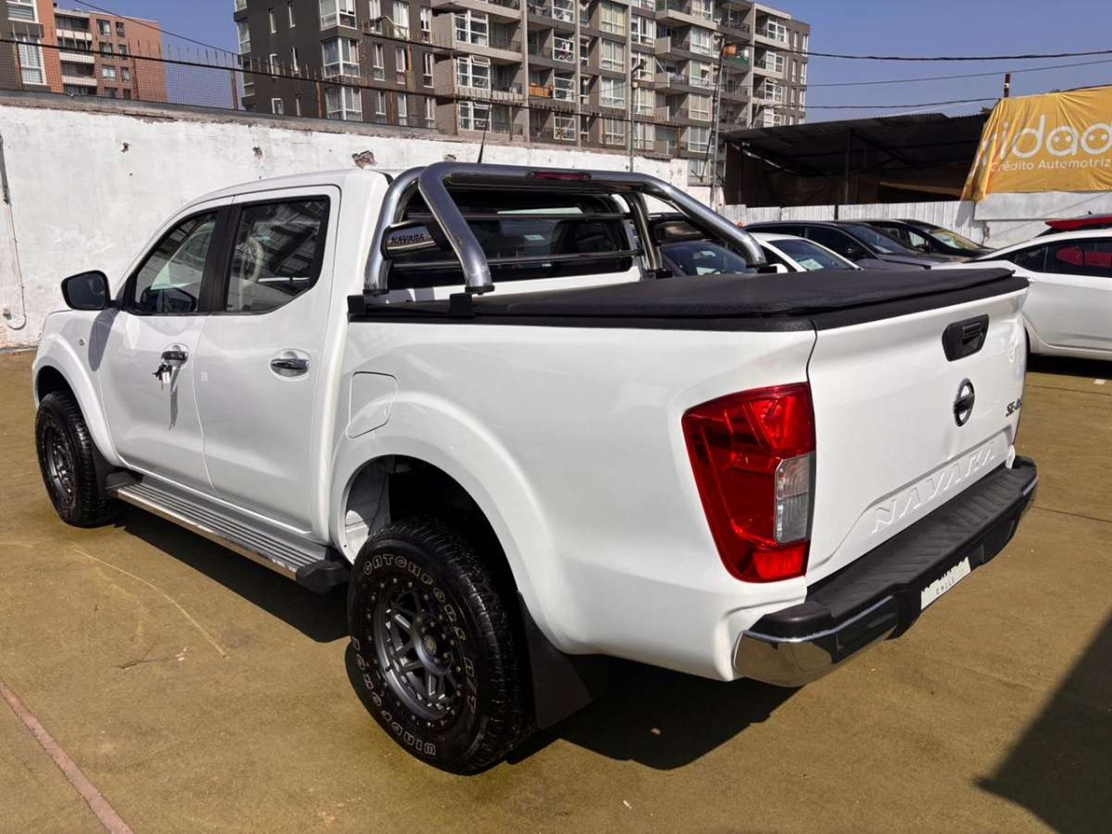 Nissan NAVARA D CAB MT 4X4 2.3 2022 - Imagen 6 de 10