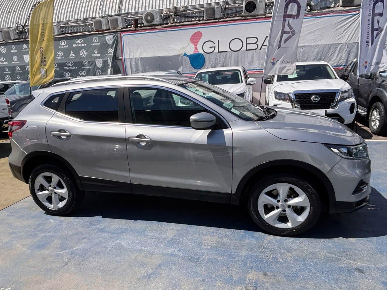 Nissan NEW QASHQAI SENSE 2.0 2020 - Foto 4 de 10