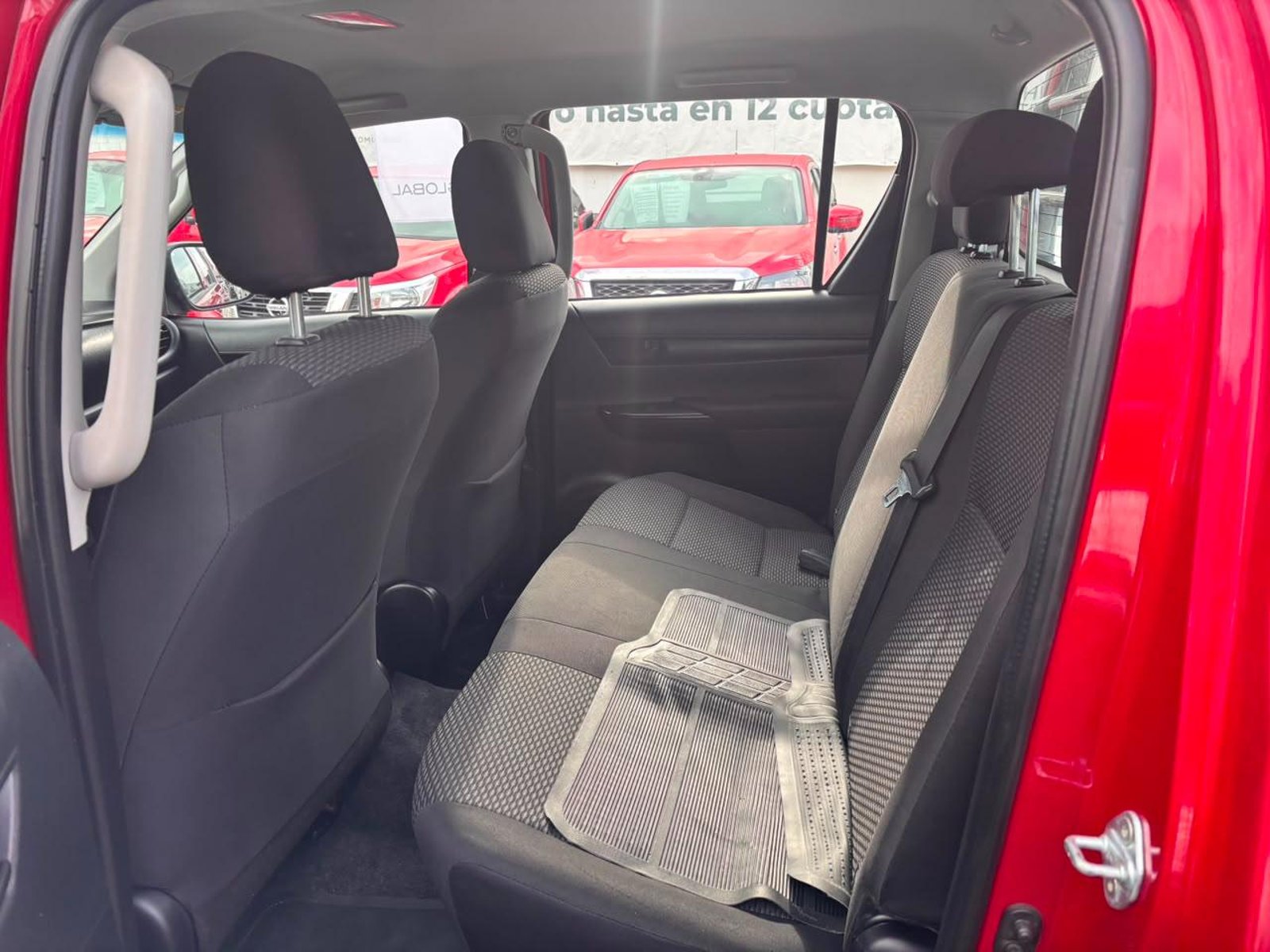 Toyota HILUX DX 2.4 4x2 2023 - Imagen 9 de 10