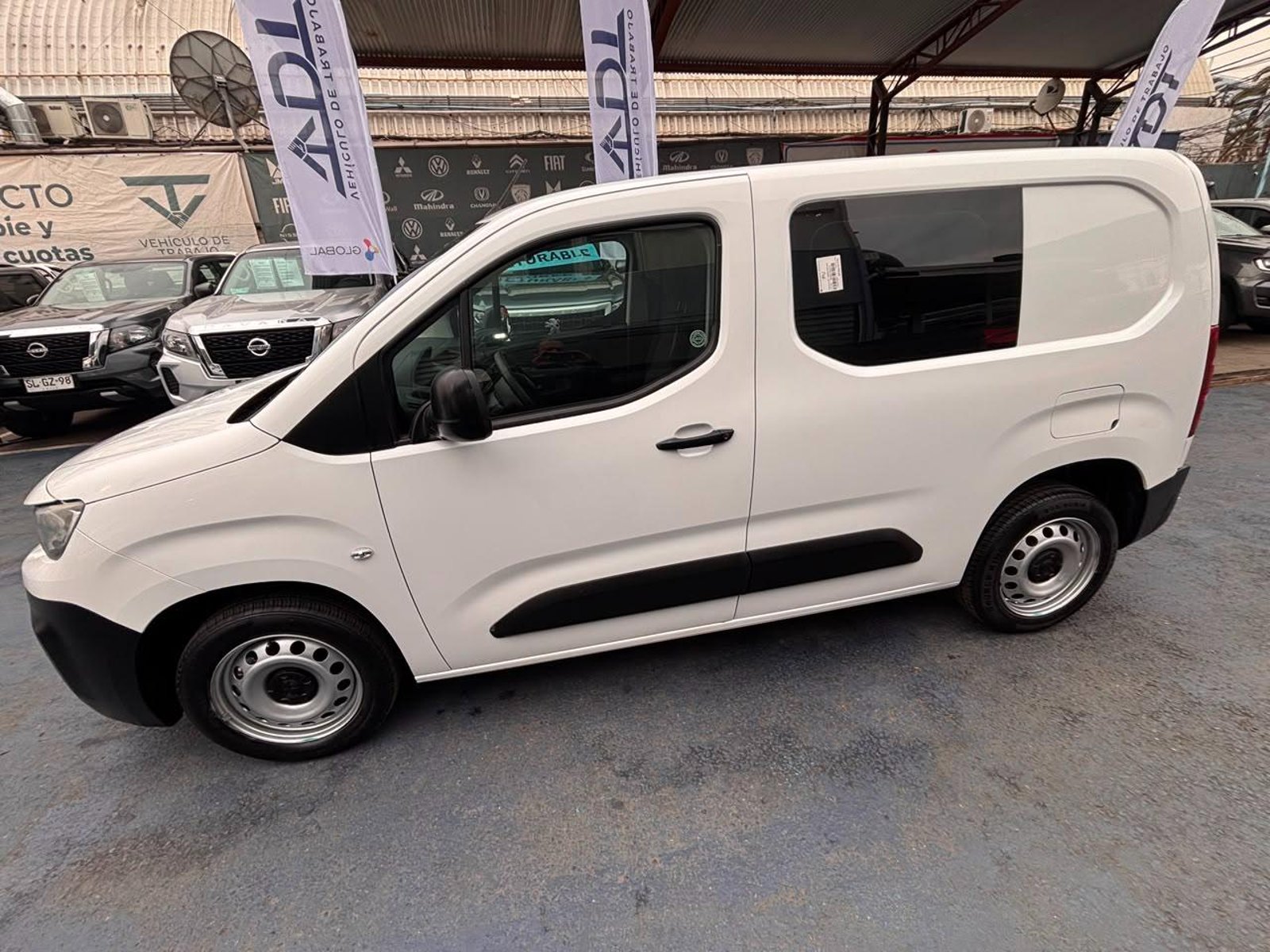 Peugeot PARTNER 2021 - Foto 5 de 10