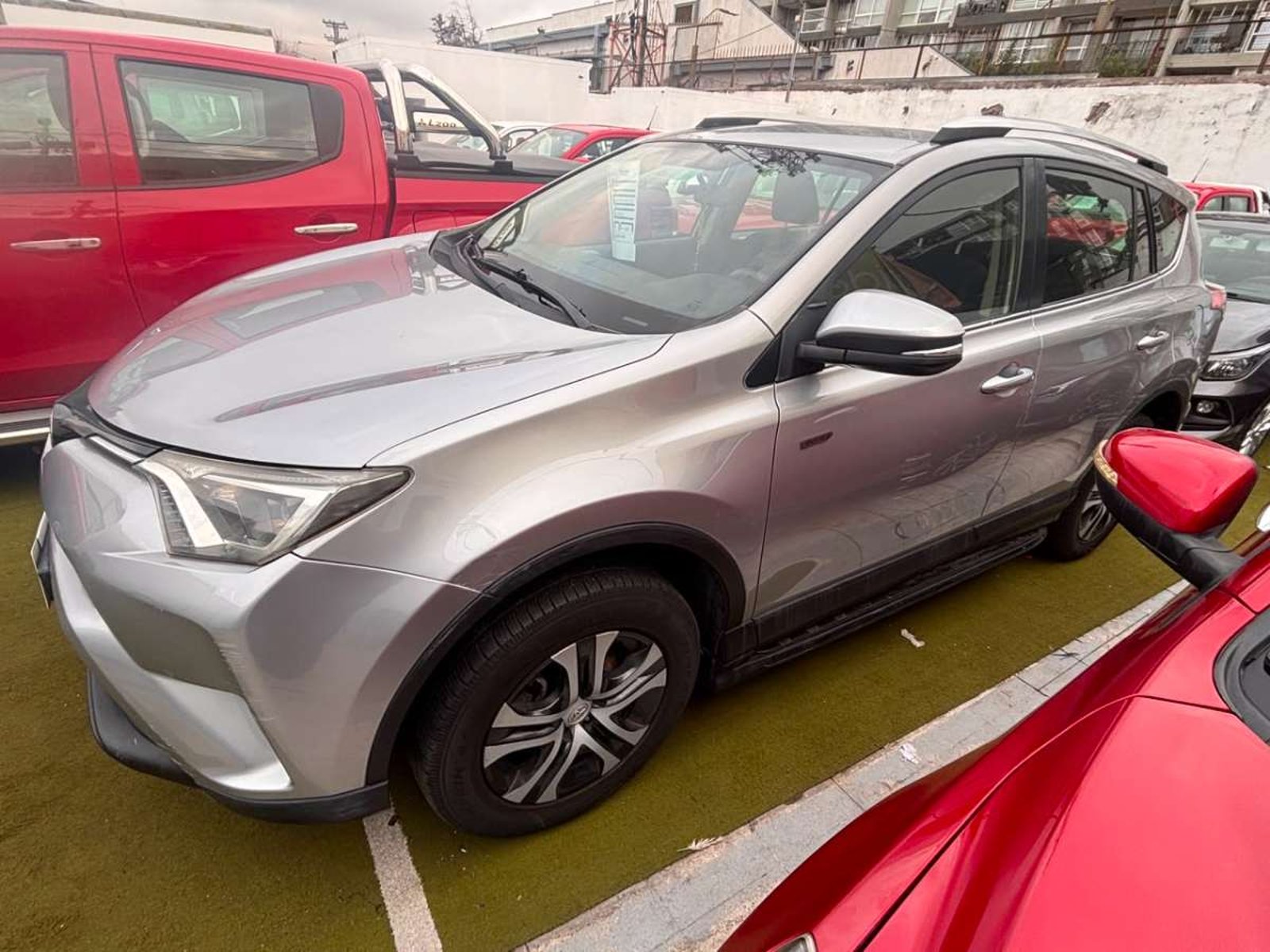 Toyota RAV 4 2019 - Imagen 4 de 10