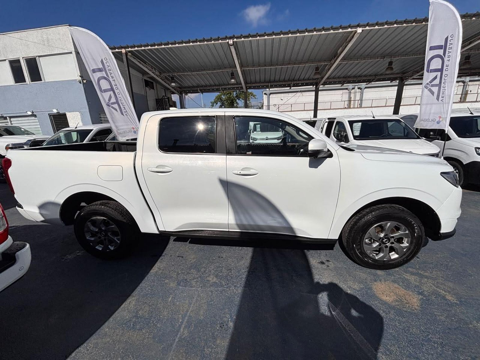 Great Wall POER DELUXE 4X4 2022 - Foto 4 de 10