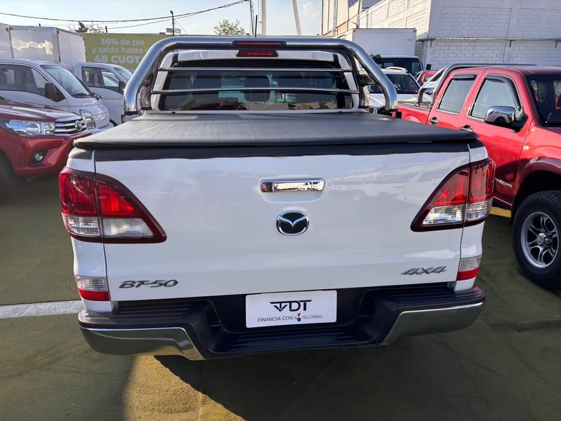 Mazda BT-50 SDX 4X4 2.2 Diesel 2022 - Imagen 7 de 10