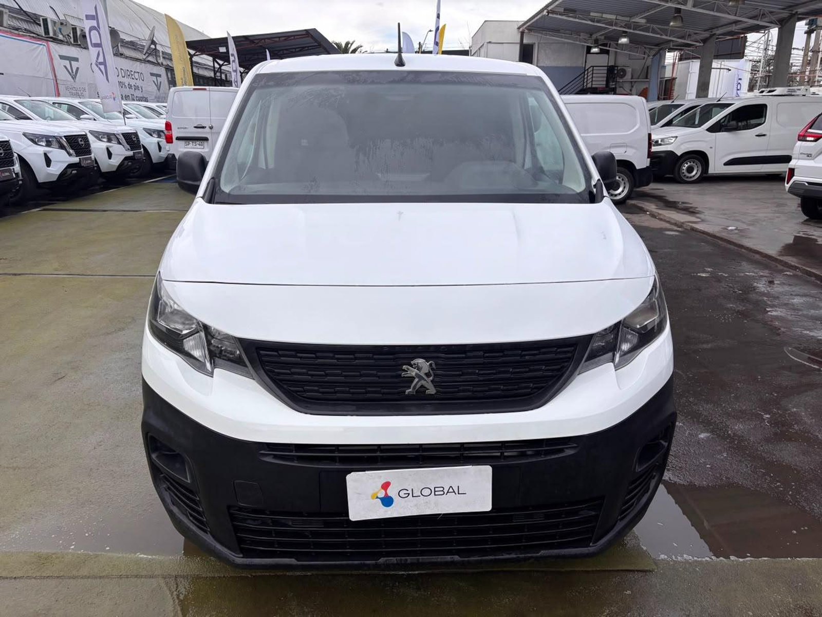 Peugeot PARTNER 2021 - Foto 2 de 10
