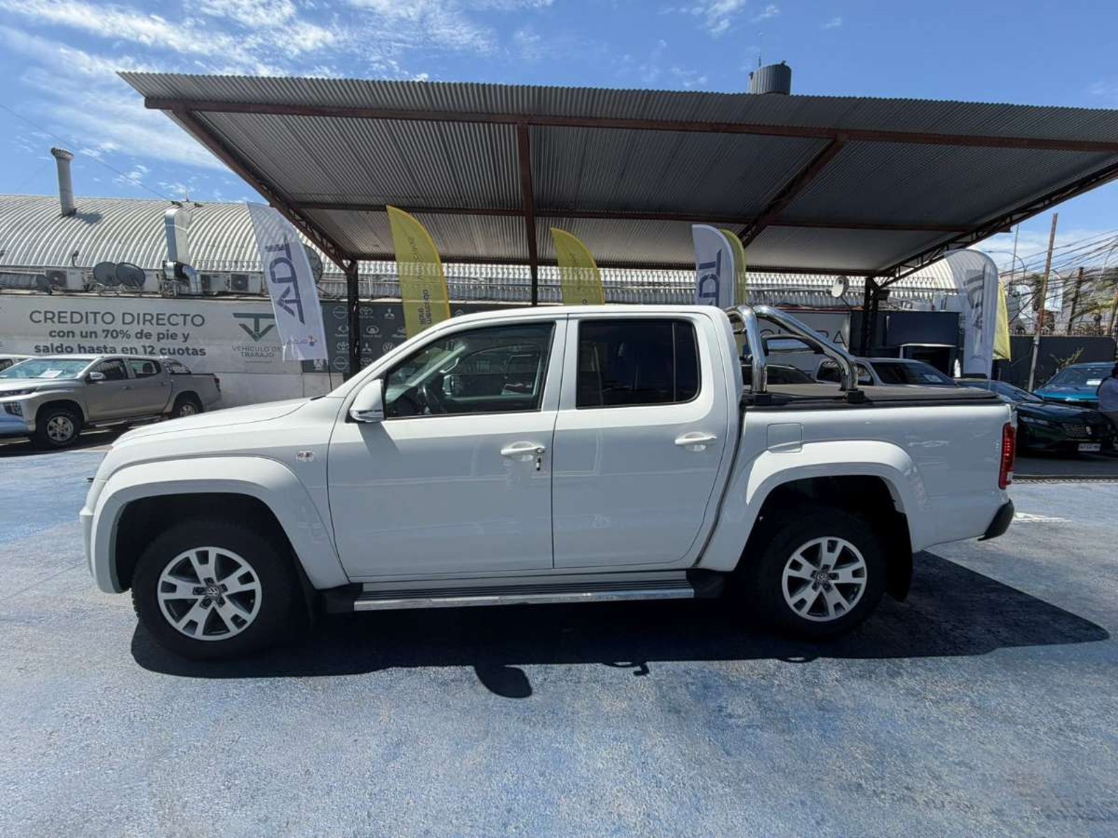 Volkswagen AMAROK DCAB TDI DOHC 4X4 2.0 AUT COMFORTLINE 2022 - Imagen 6 de 10