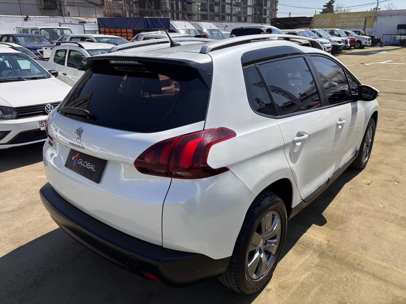 Peugeot 2008 ACTIVE PACK 1.6 Diesel 2019 - Imagen 8 de 10