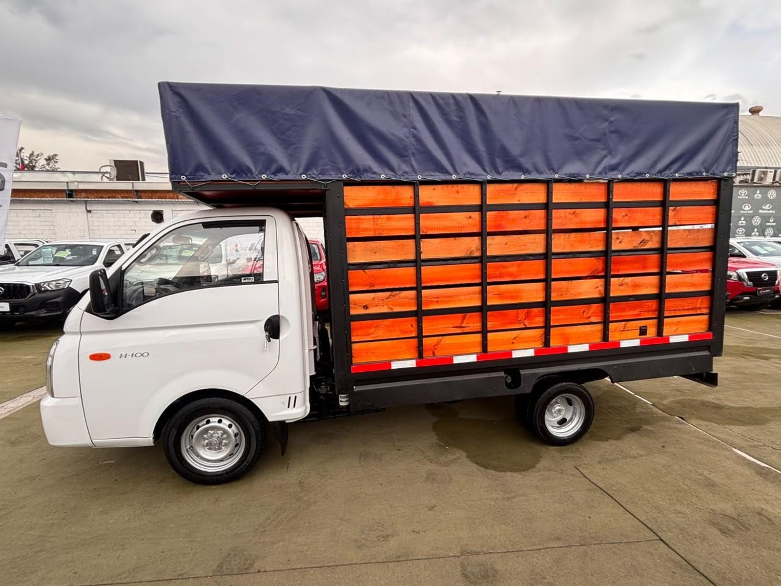Hyundai PORTER H100 2.5 Cabina Simple 2022 - Imagen 5 de 10