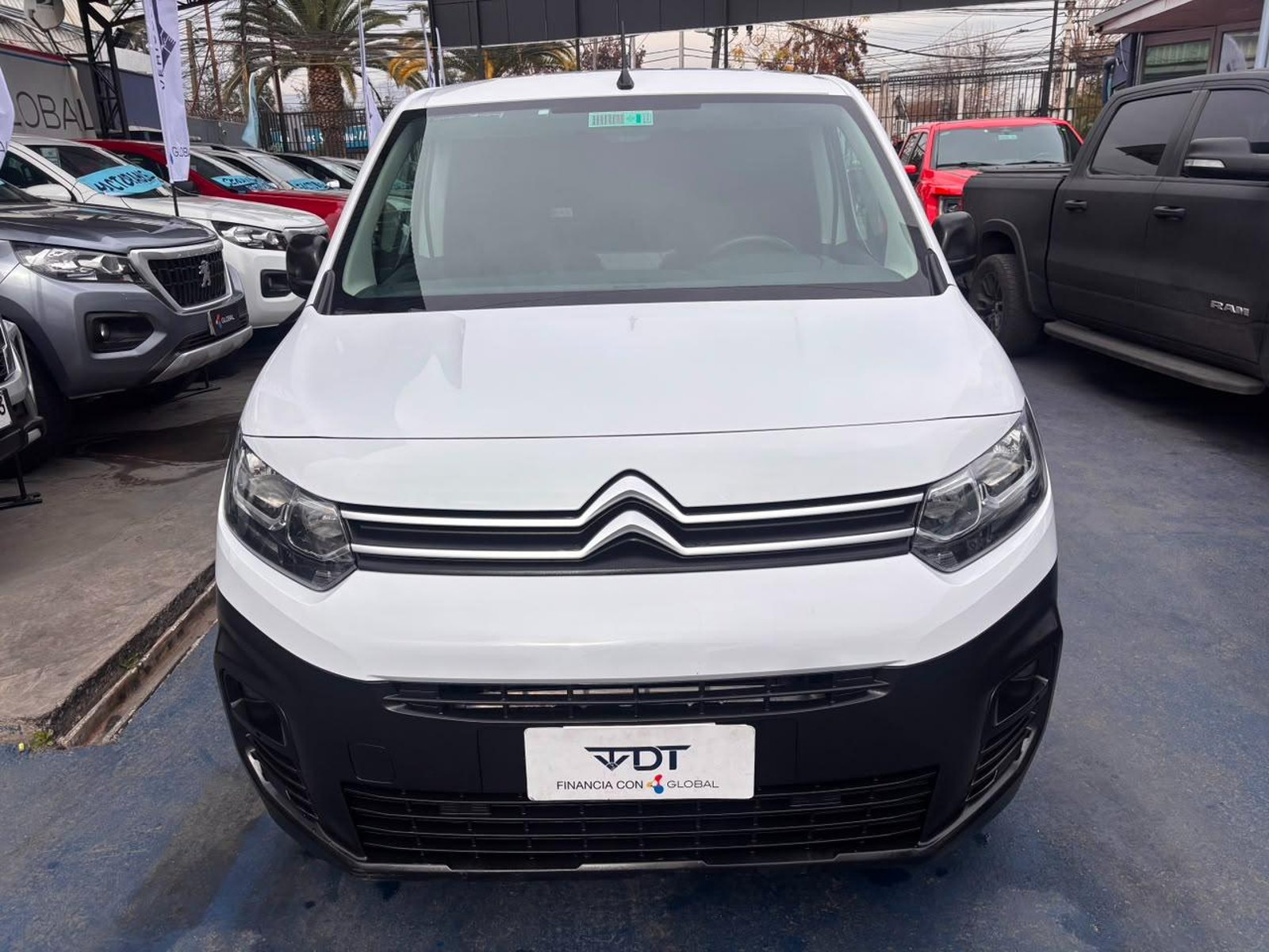 Citroën Berlingo 2024 - Foto 2 de 10