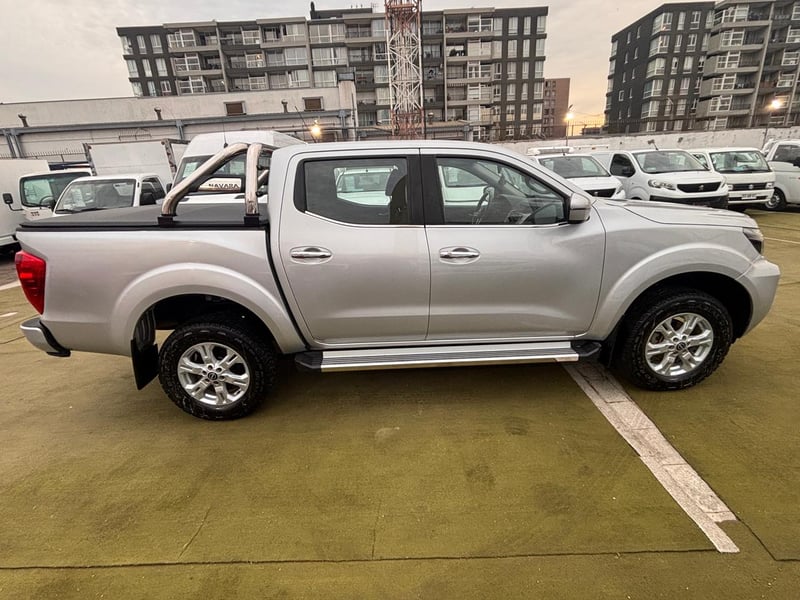 Nissan NAVARA XE 4X4 AT 2.3 DIESEL 2023 - Imagen 4 de 10