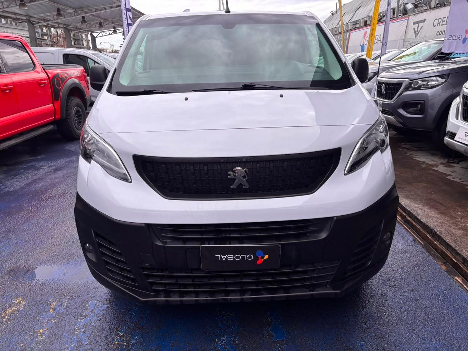 Peugeot EXPERT 2023 - Foto 2 de 10