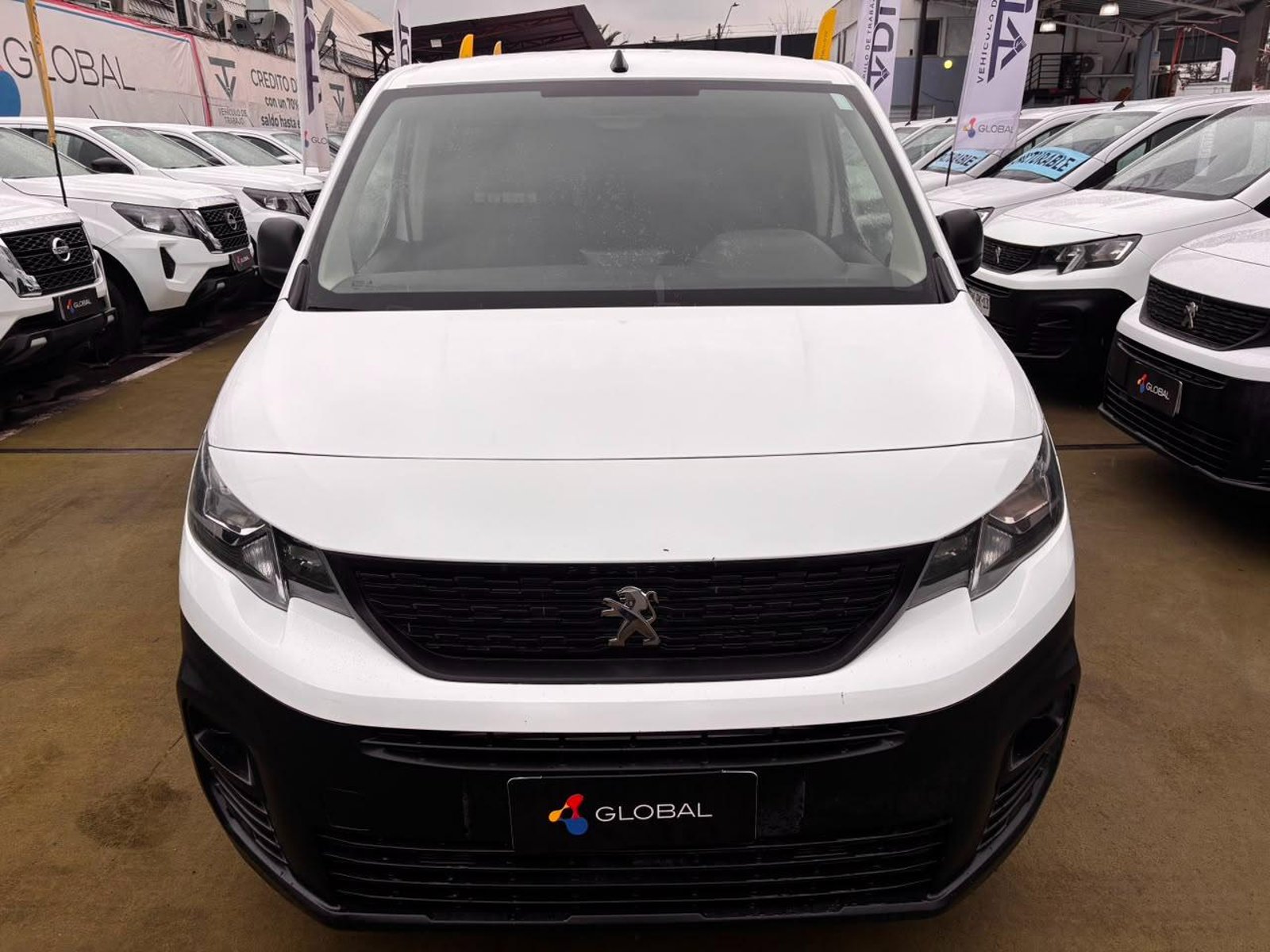 Peugeot PARTNER 2021 - Foto 2 de 10