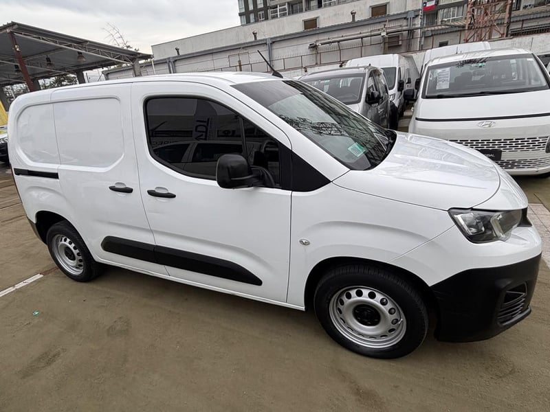 Peugeot PARTNER 2022 - Imagen 5 de 10