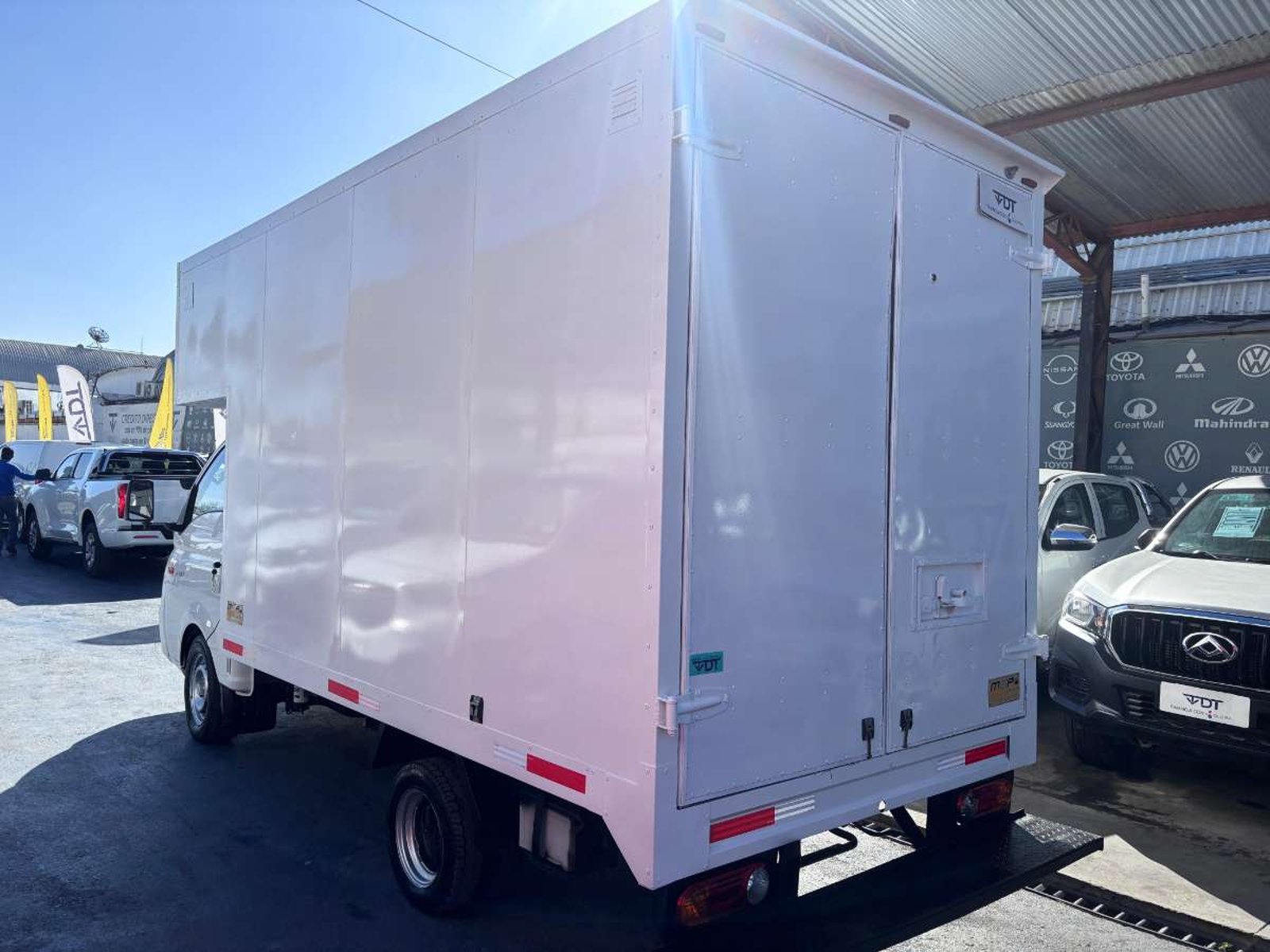 Hyundai PORTER II HI SUPER DOHC 2.5 2022 - Imagen 6 de 10