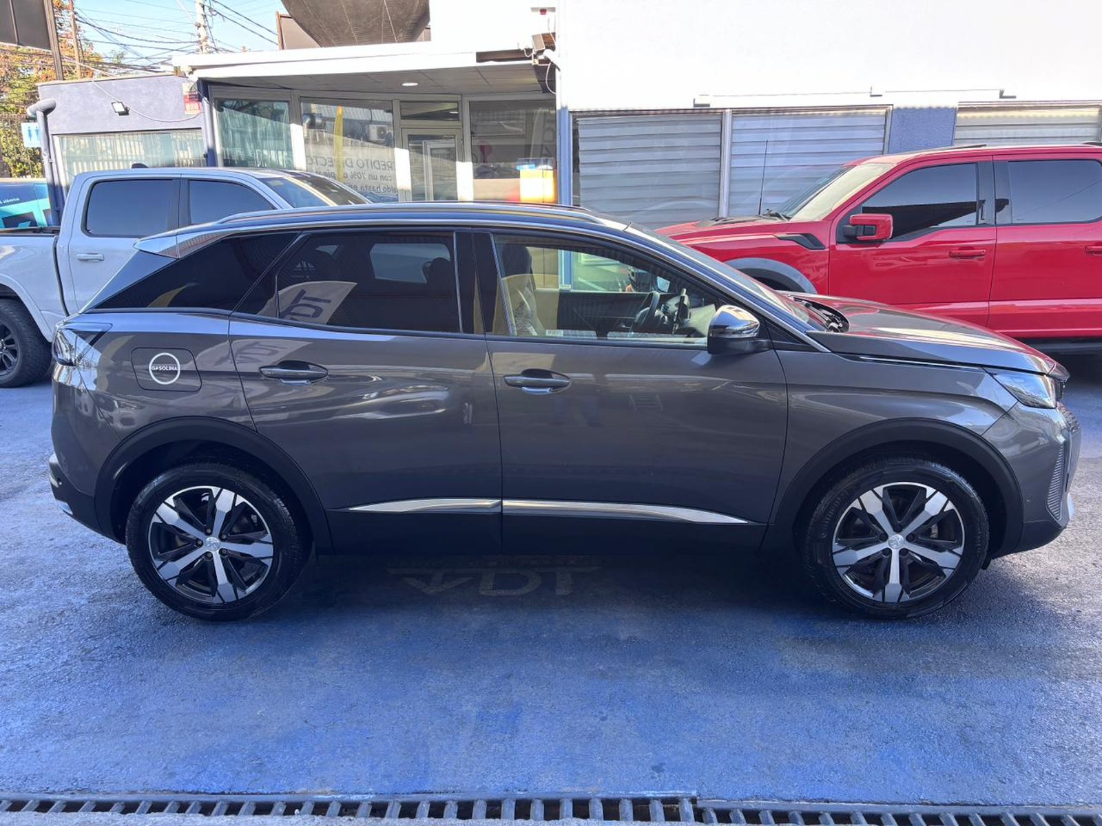 Peugeot 3008 Allure 1.6 THP AT 2024 - Foto 5 de 10