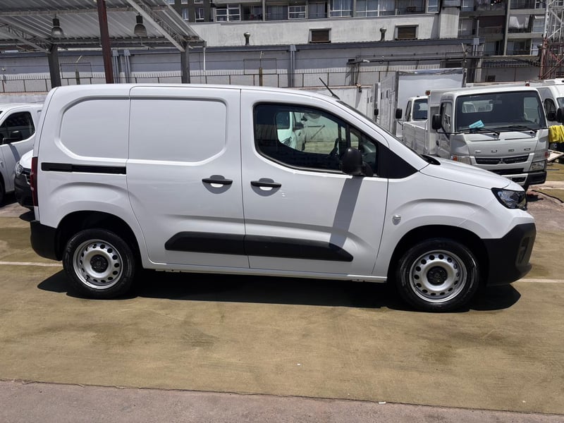 Peugeot PARTNER L1 BLUE HDI 100 1.5 2026 - Imagen 4 de 10