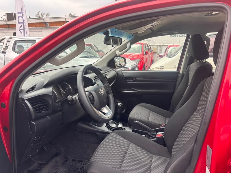 Toyota HILUX 4X4 2.4 MT 2024 - Imagen 10 de 10