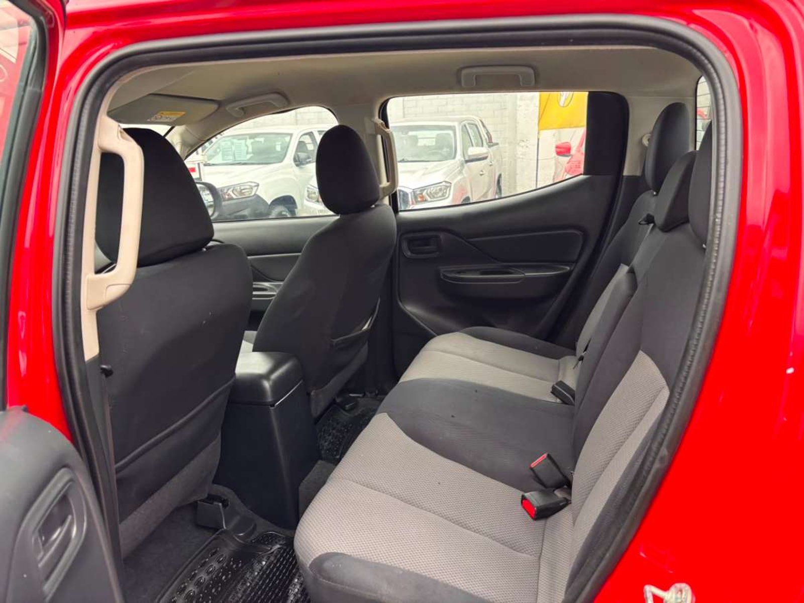 Mitsubishi L200 2023 - Imagen 9 de 10