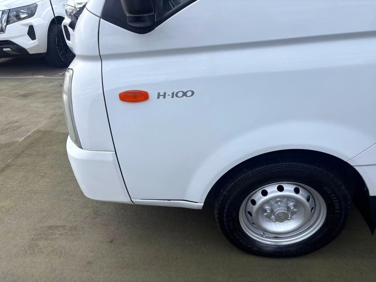 Hyundai PORTER II HI SUPER DOHC 2.5 2022 - Imagen 10 de 10