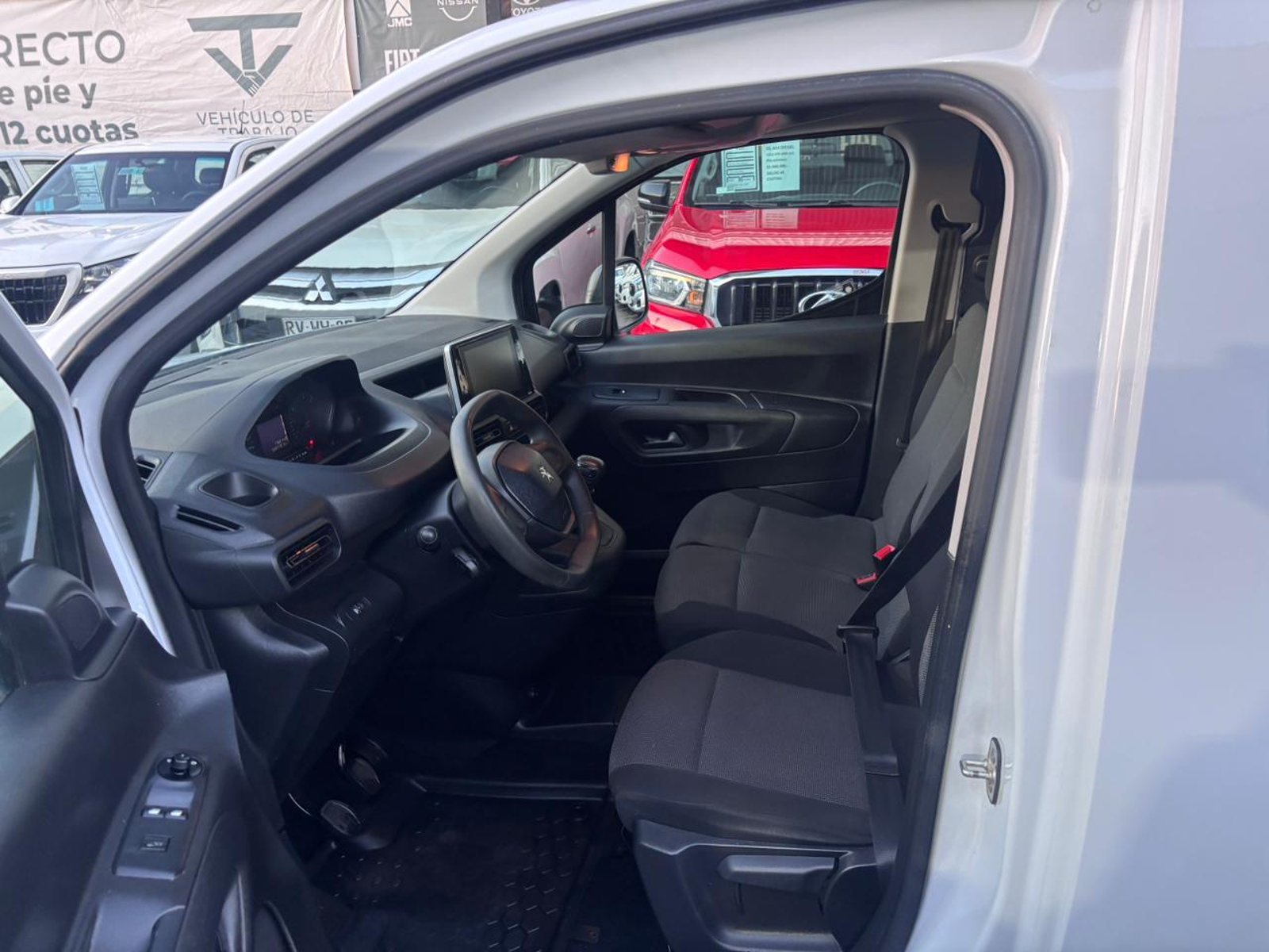 Peugeot PARTNER L1 HDI 1.6 2023 - Imagen 9 de 11