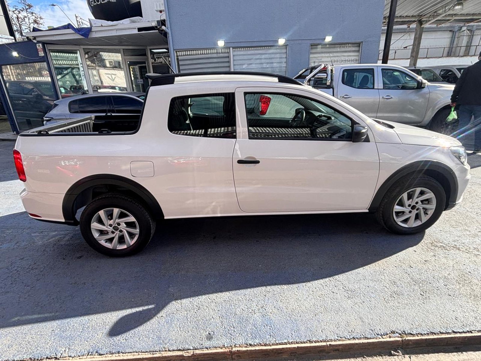 Volkswagen SAVEIRO Cabina Extendida 1.6 2022 - Imagen 5 de 10
