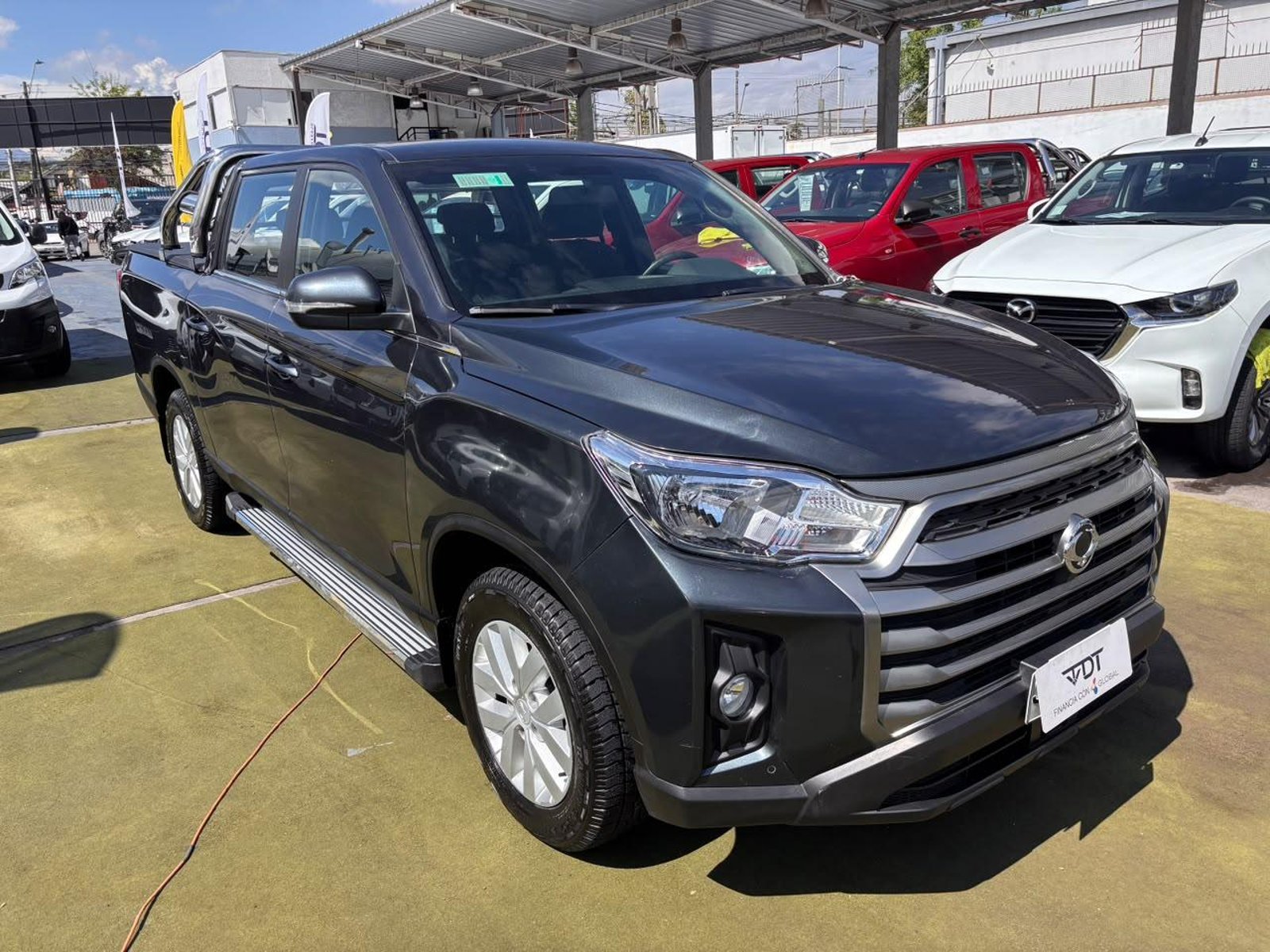SsangYong Grand Musso 2023 - Foto 3 de 10