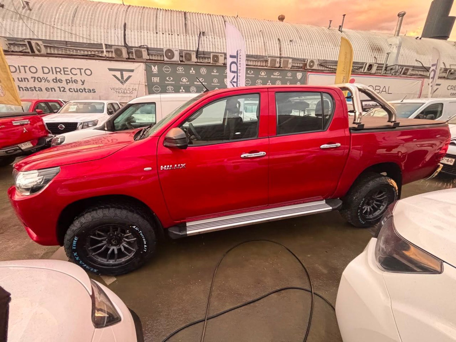 Toyota HILUX 2023 - Imagen 4 de 10