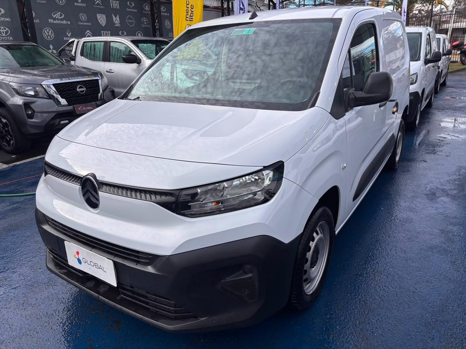 Citroën Berlingo 2025 - Foto 3 de 10