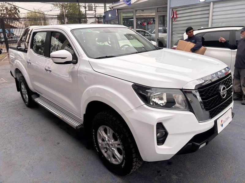 Nissan NAVARA XE 4X4 2.3 2023 - Imagen 3 de 10
