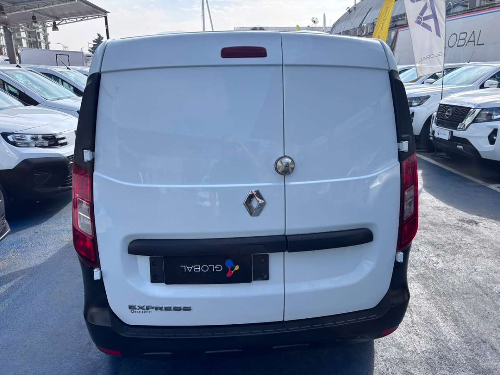 Renault EXPRESS 1.5 2023 - Imagen 7 de 10