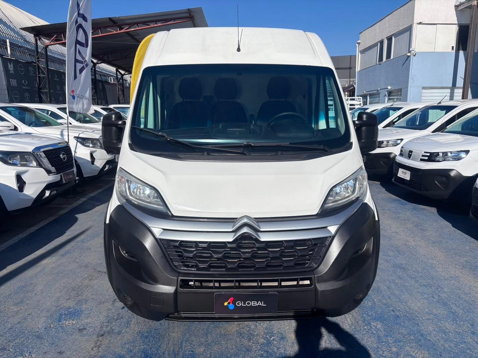 Citroën Jumper L3H2 2.0 Diesel 2021 - Foto 2 de 10