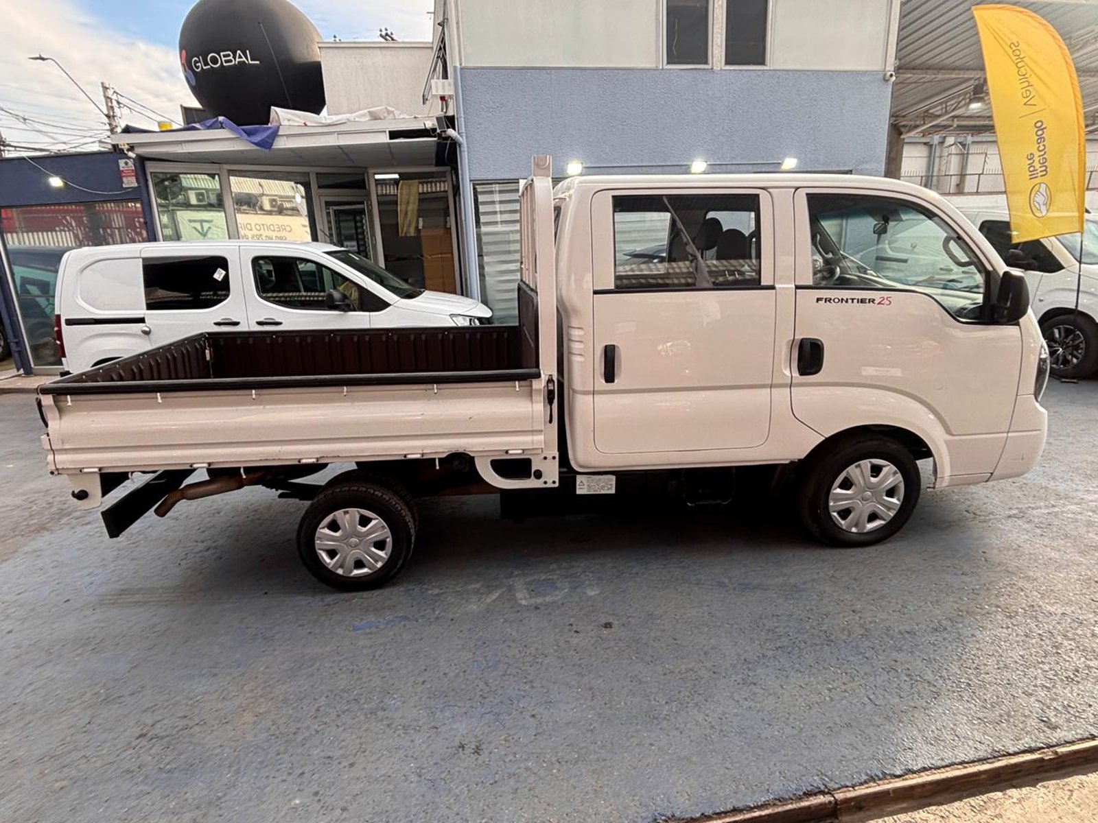 Kia FRONTIER DELUXE 2.5 Diesel 2020 - Foto 4 de 10