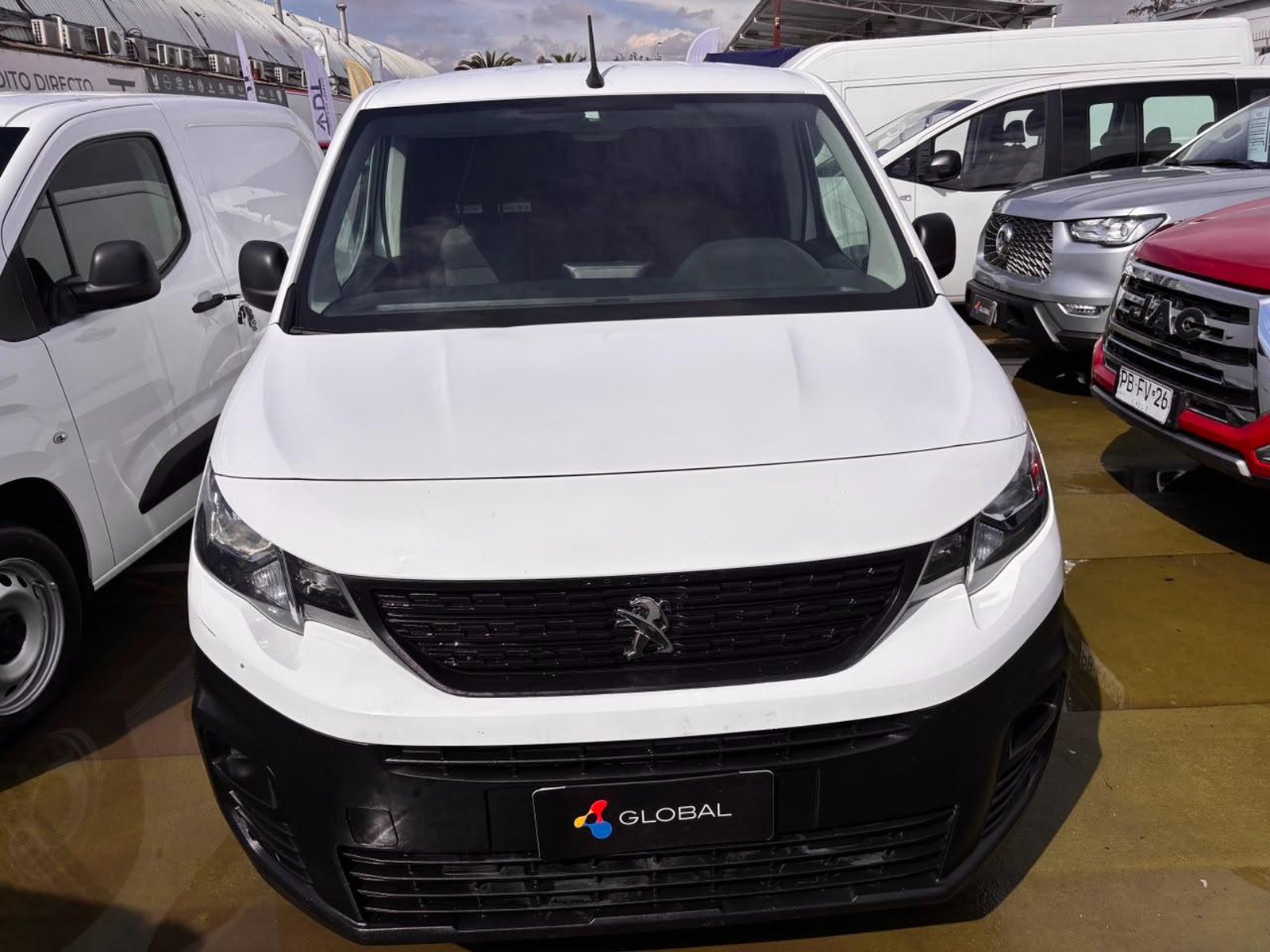 Peugeot PARTNER L1 HDI 1.6 2022 - Foto 2 de 10