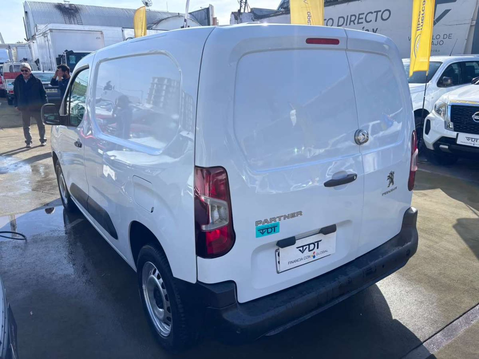 Peugeot PARTNER L1 BLUE HDI 100 1.5 2023 - Imagen 6 de 10