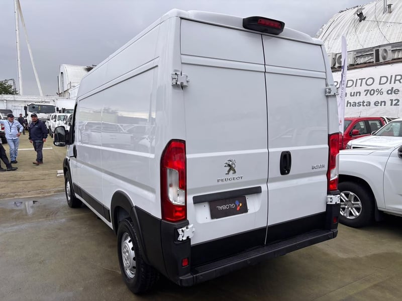 Peugeot Boxer L2H2 2.0 Diesel 2023 - Imagen 6 de 10