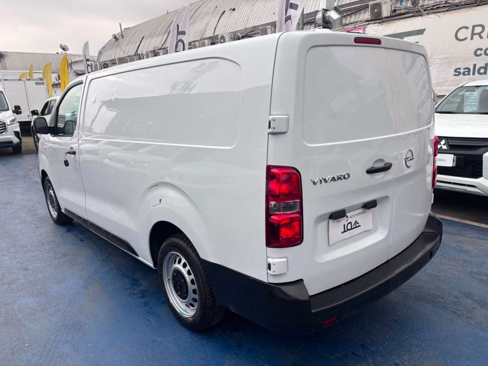 Opel VIVARO HDI 145 2.0 2024 - Imagen 6 de 10