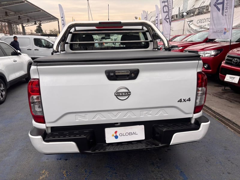 Nissan NAVARA XE 4X4 2.3 2023 - Imagen 7 de 10