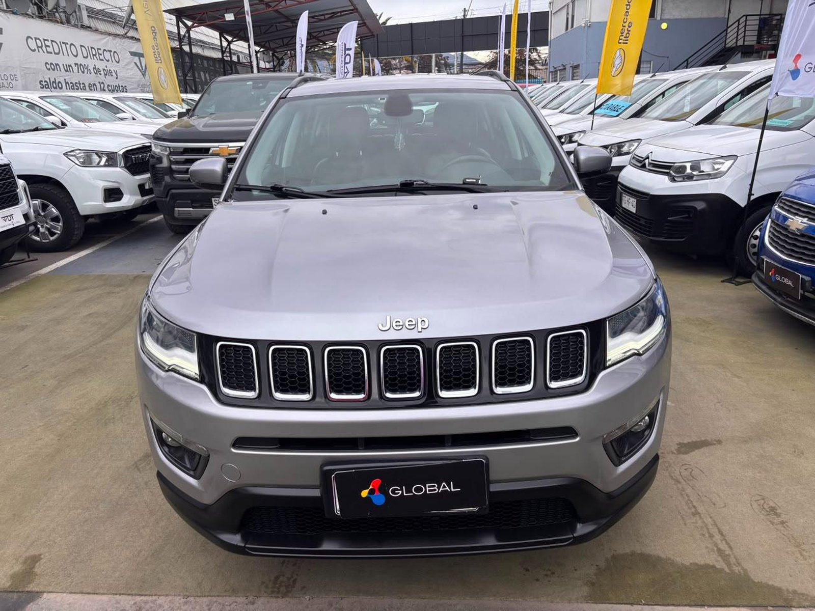 Jeep COMPASS Longitude 2.4 AT 4x2 2021 - Foto 2 de 10