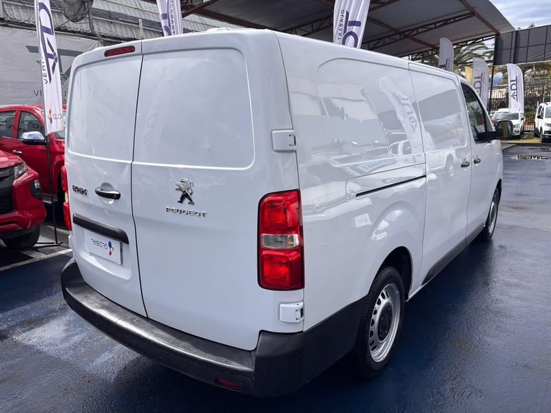 Peugeot EXPERT Premium Long 2.0 HDi 2023 - Imagen 8 de 10