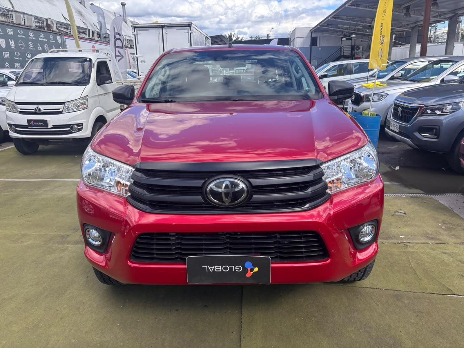 Toyota HILUX DX 2.4 4x2 2023 - Foto 2 de 10
