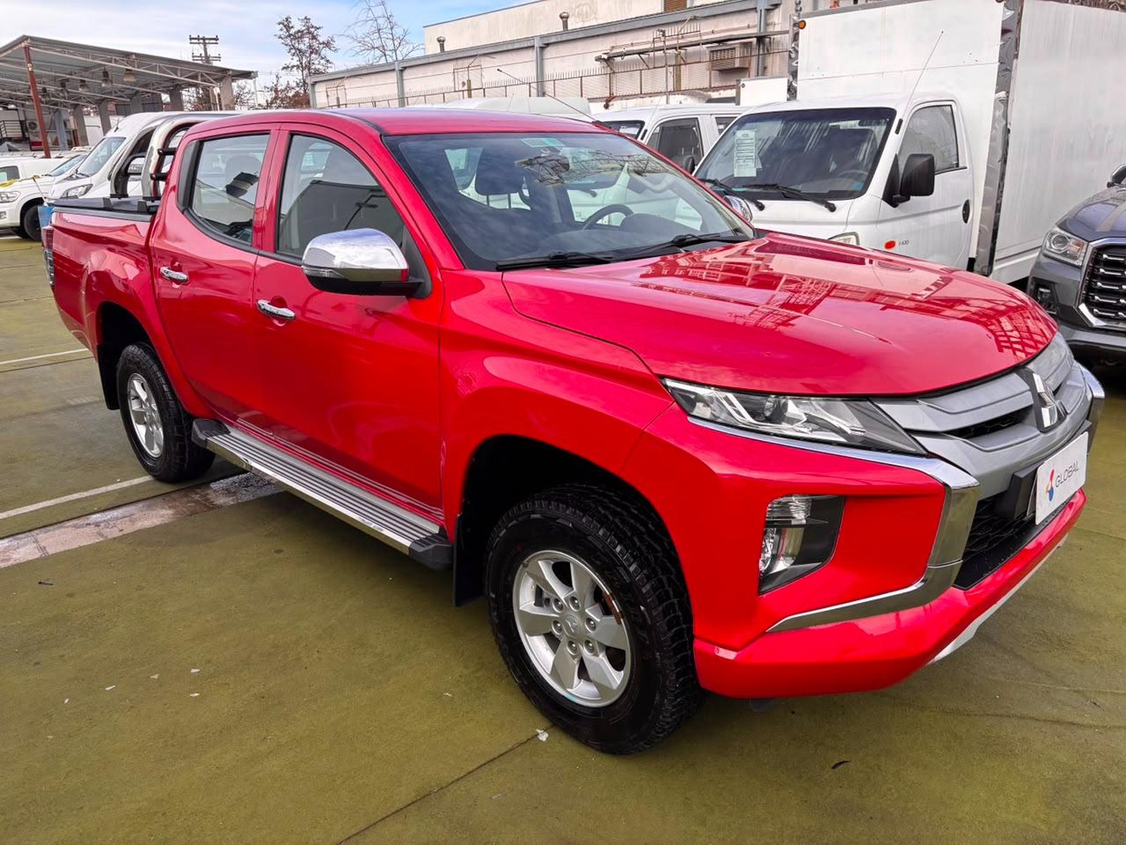 Mitsubishi L200 2023 - Imagen 3 de 10