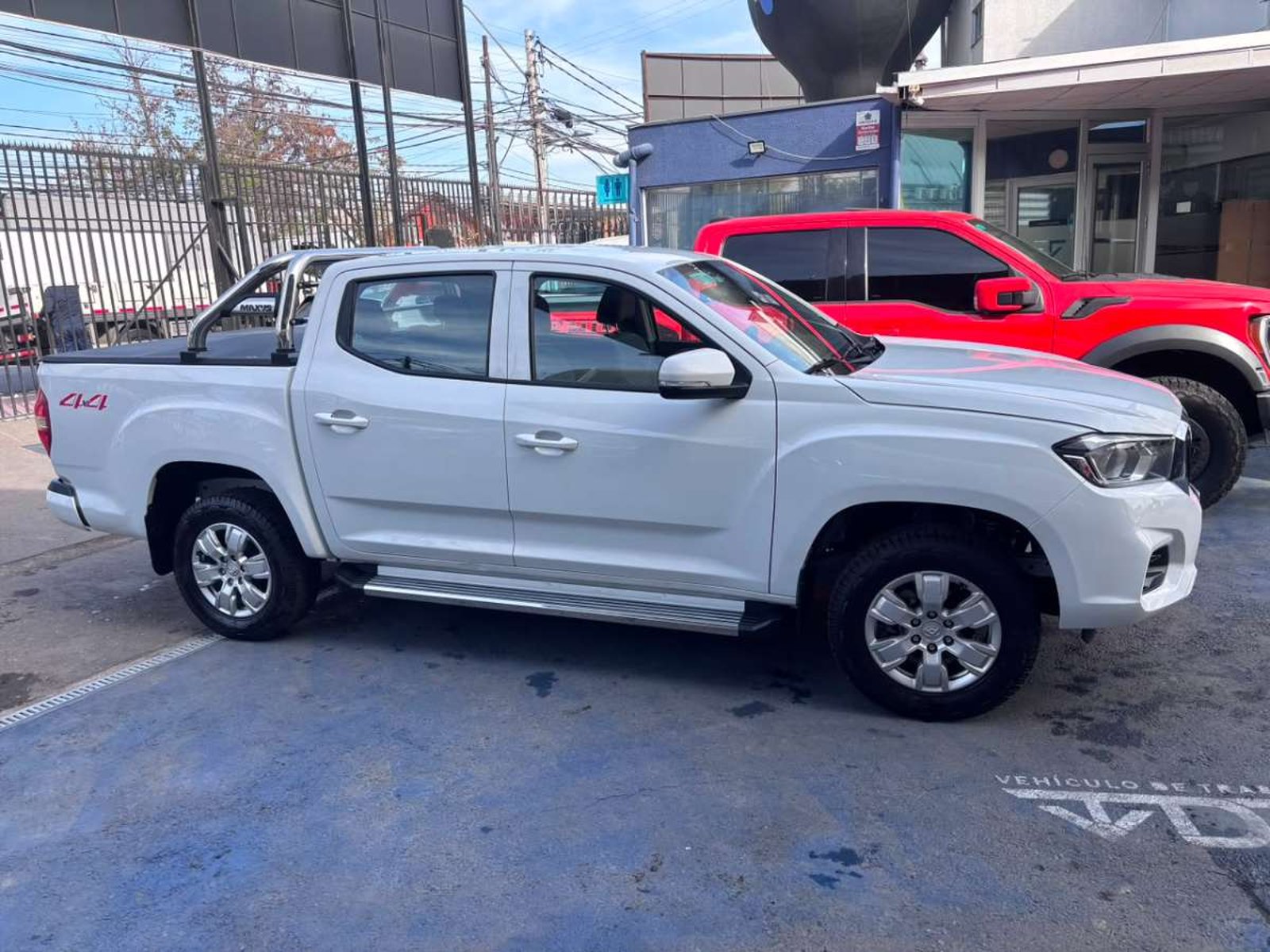 Maxus T60 DCAB 4X4 2.8 GL 4X4 2023 - Imagen 4 de 10