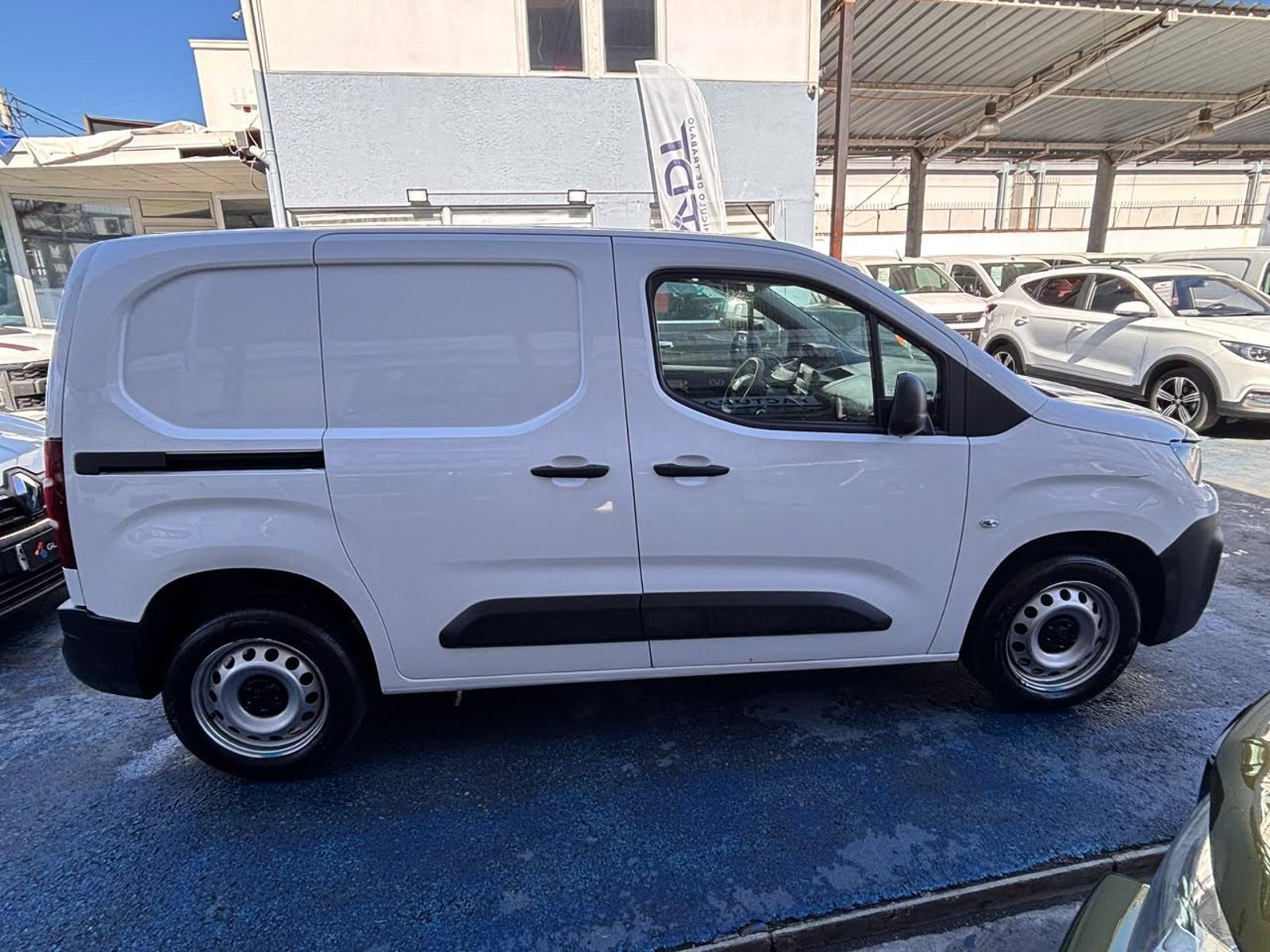 Peugeot PARTNER 2022 - Foto 4 de 10