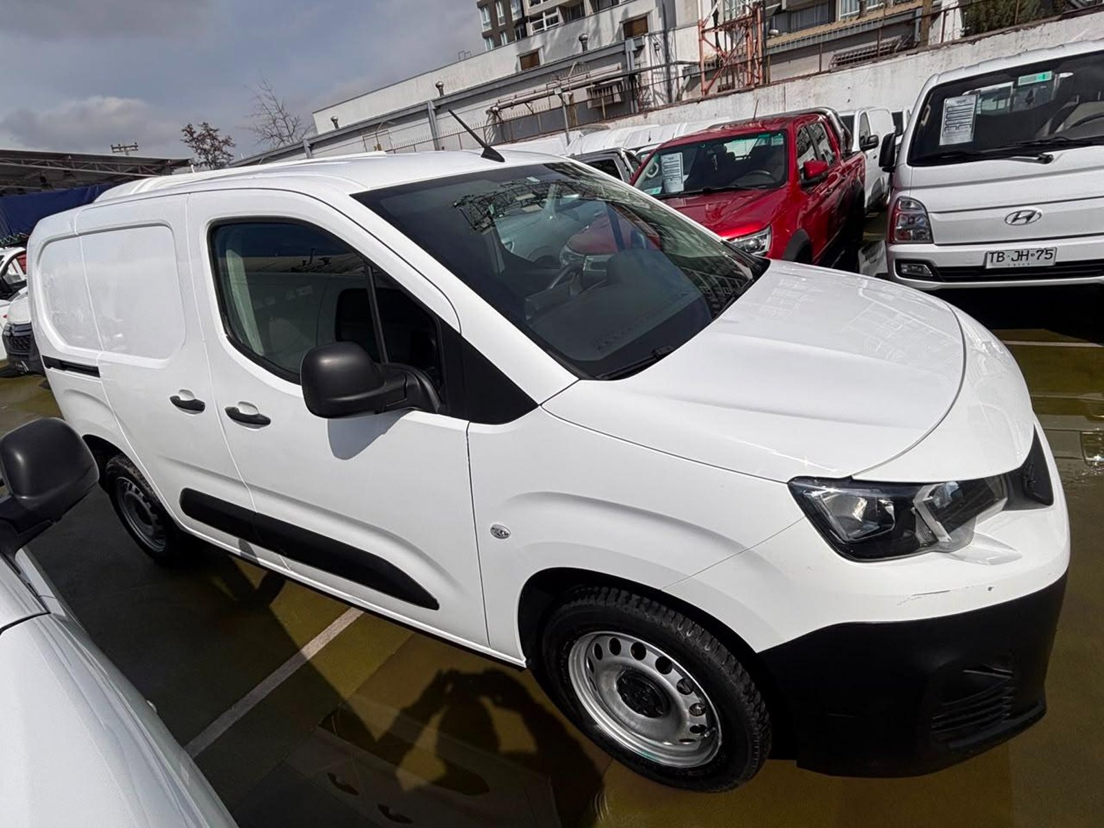 Peugeot PARTNER L1 HDI 1.6 2022 - Foto 5 de 10