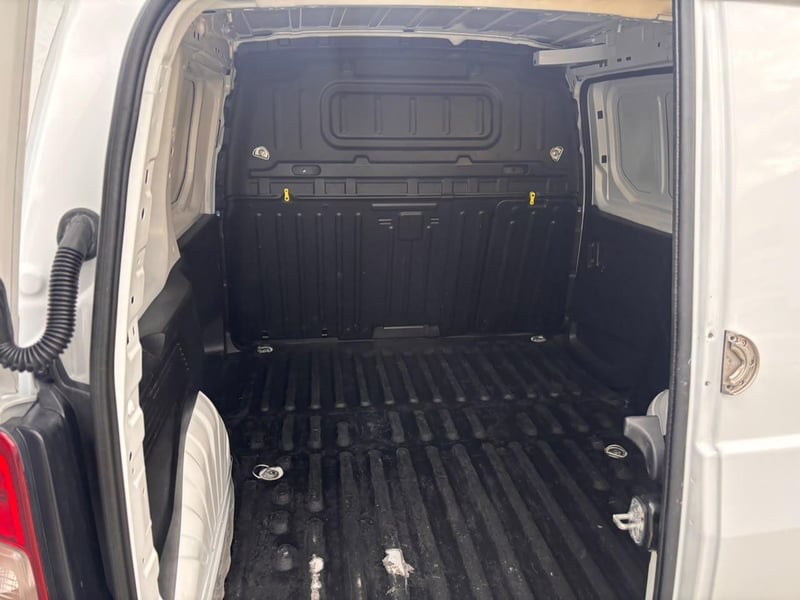 Peugeot PARTNER HDI 92 L1 1.6 2023 - Imagen 9 de 10