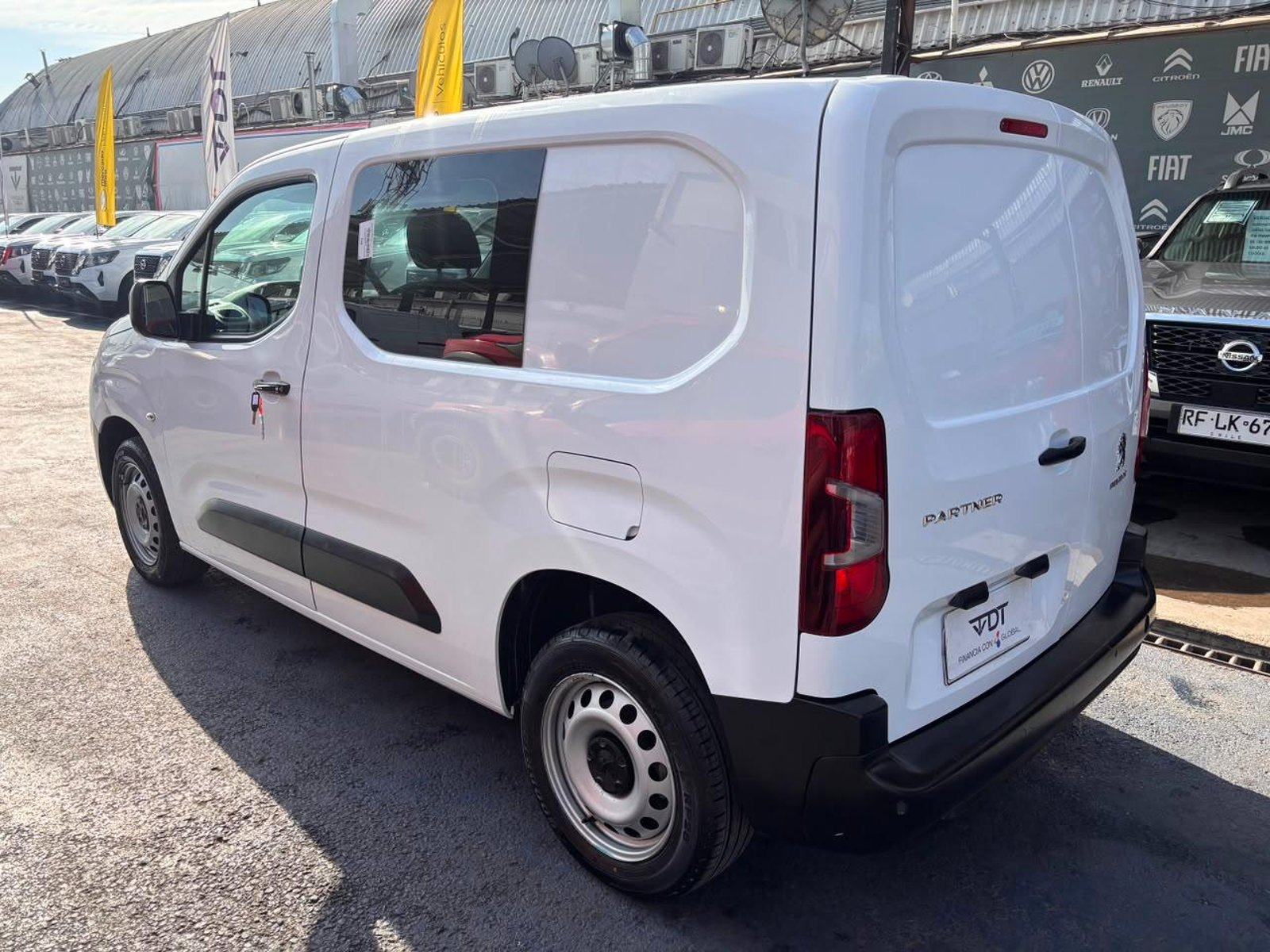 Peugeot PARTNER HDI 92 L1 1.6 2022 - Imagen 6 de 10