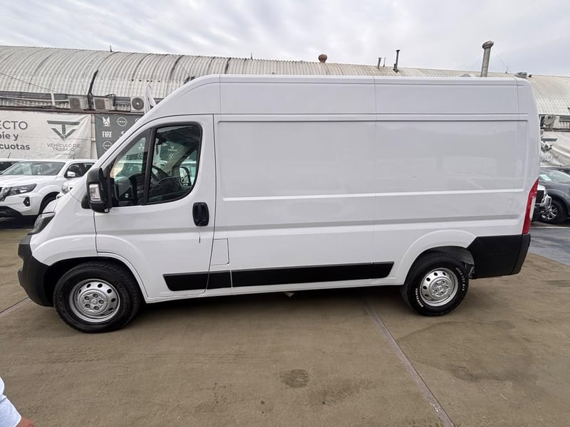 Peugeot Boxer L2H2 2.0 Diesel 2023 - Imagen 5 de 10